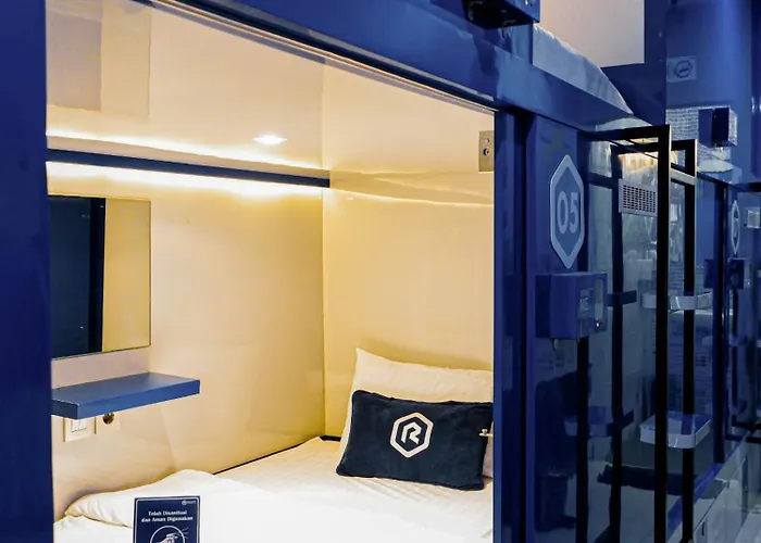Rosalyne Sleepbox Tugu 2 Hotel Yogyakarta